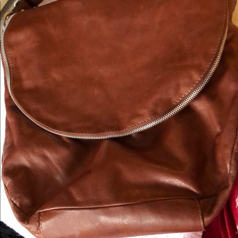 Italian leather bag with scarf pocket